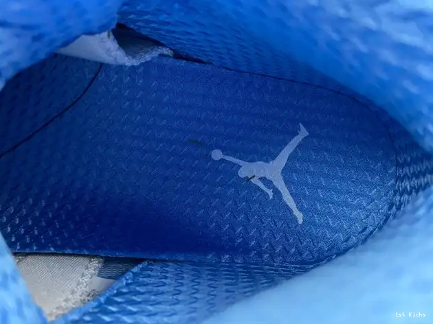 1st Kicks DV1310-401 Jordan UNC 5 Air 0623